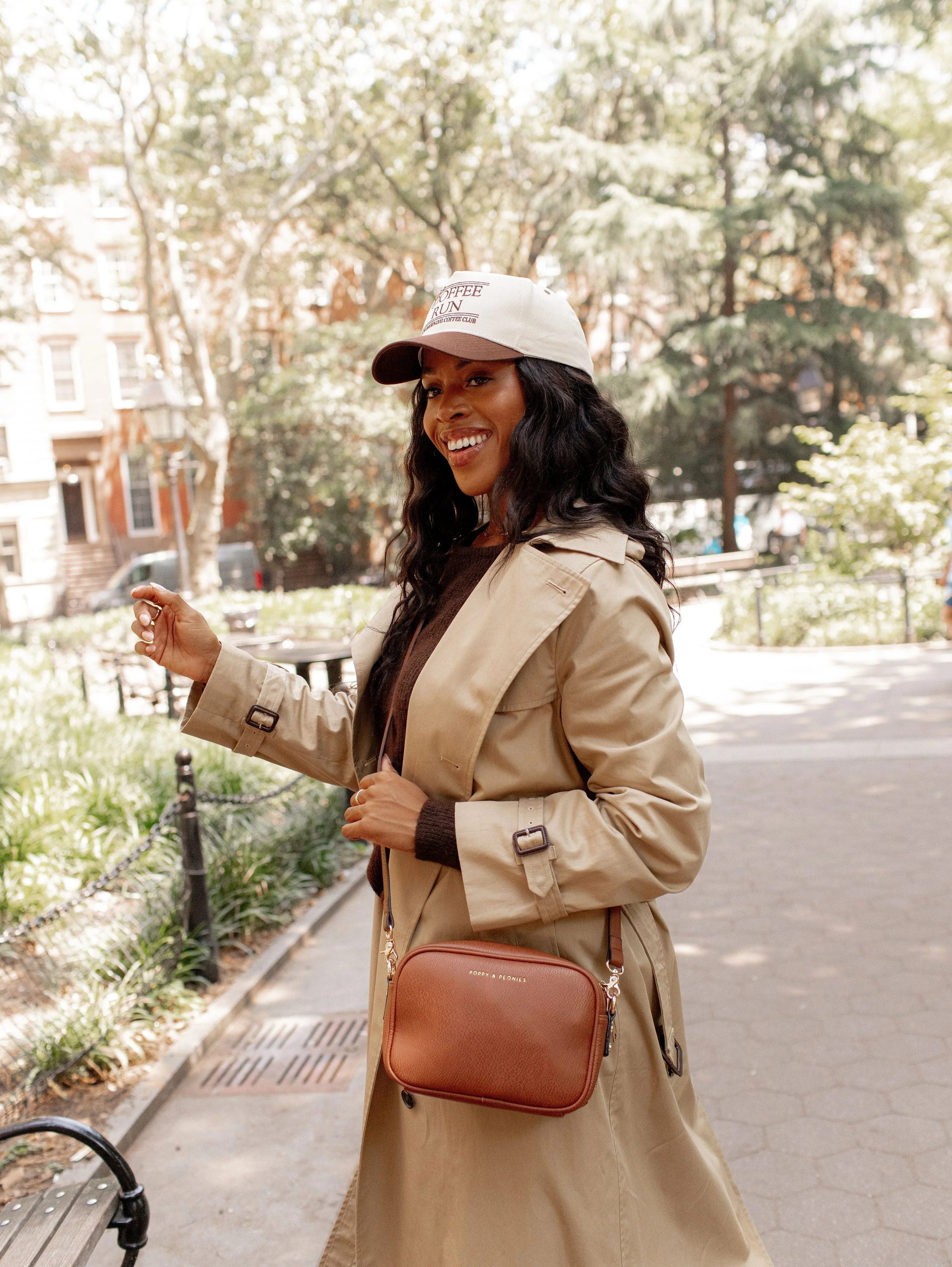 24/7 Crossbody Chestnut - Image 2
