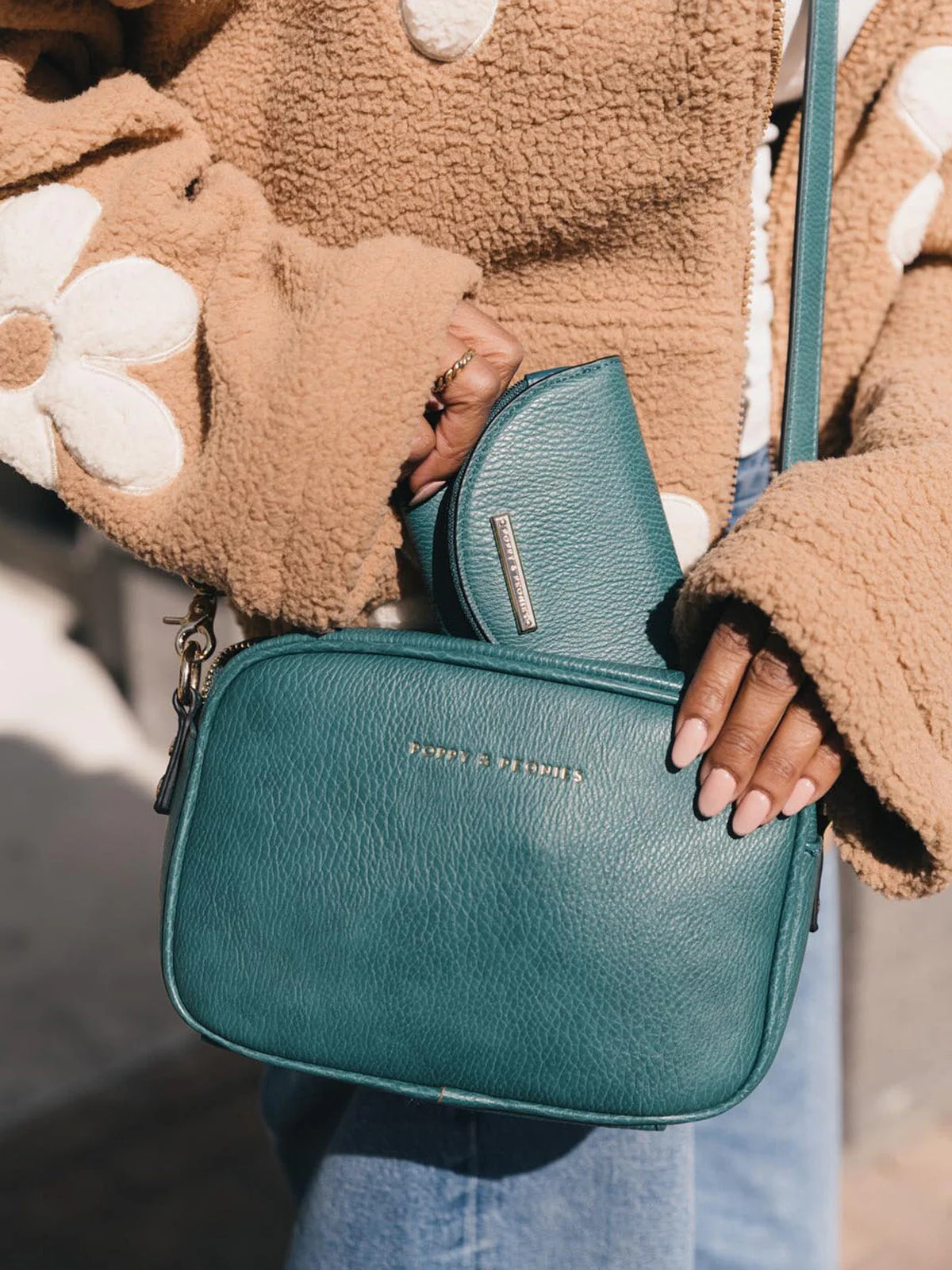 24/7 Crossbody Teal - Image 5