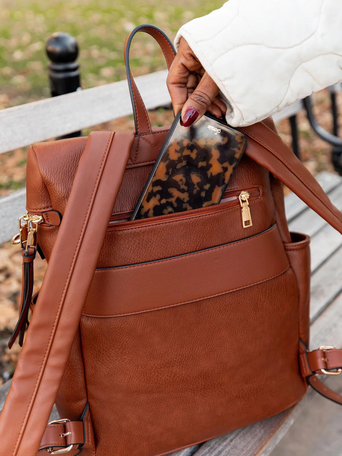 Commuter Backpack chestnut - Image 6
