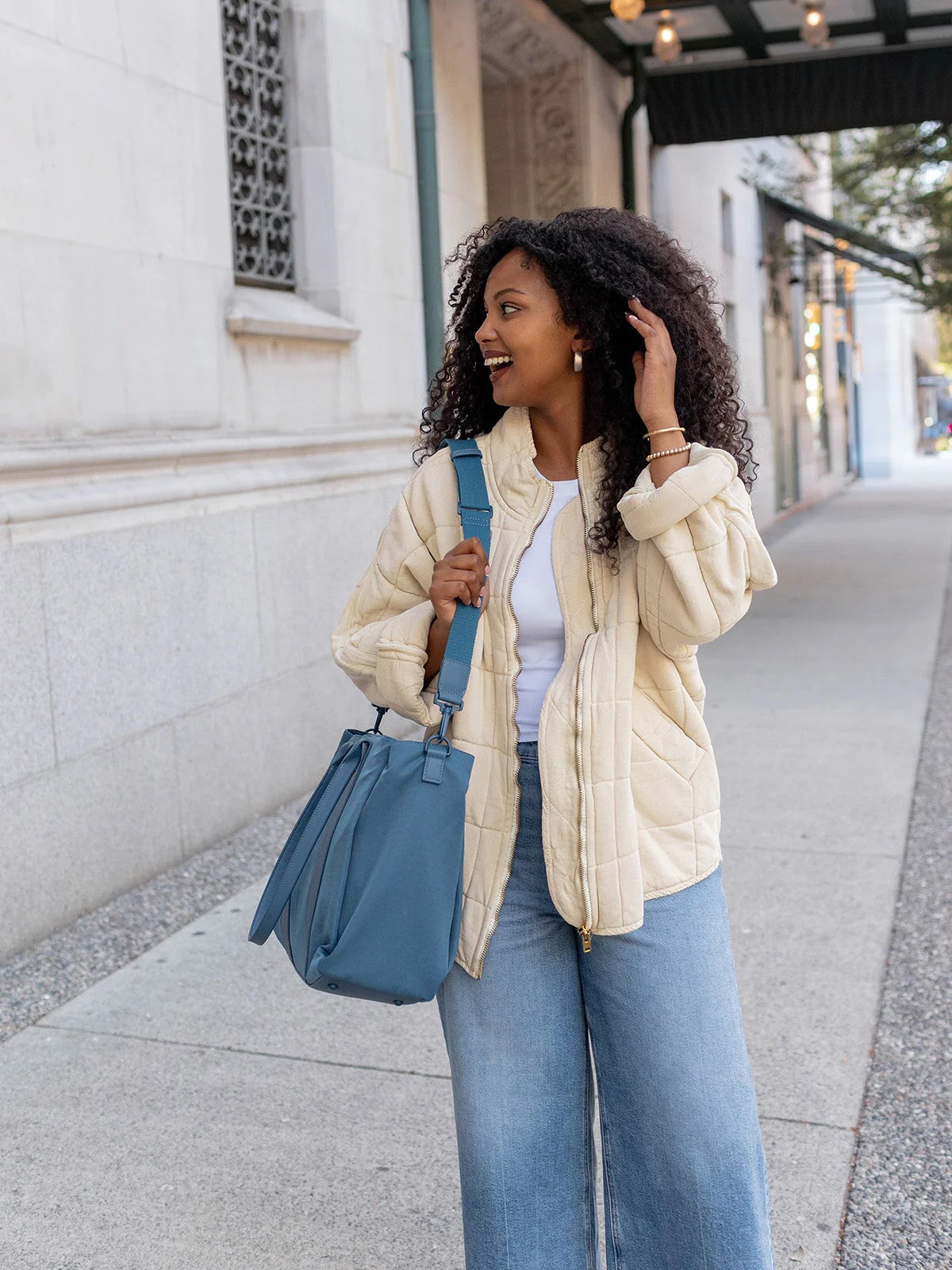 Daily Tote Blue - Image 9