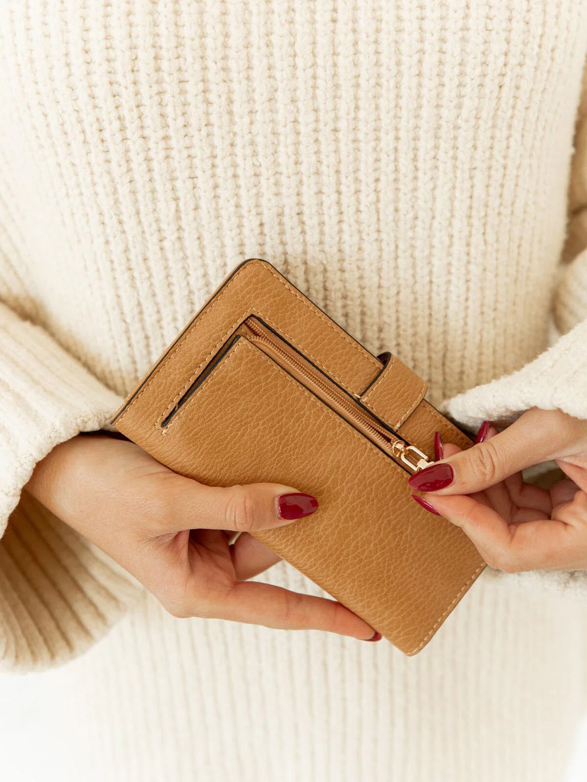 Go Anywhere Wallet Camel - Image 3