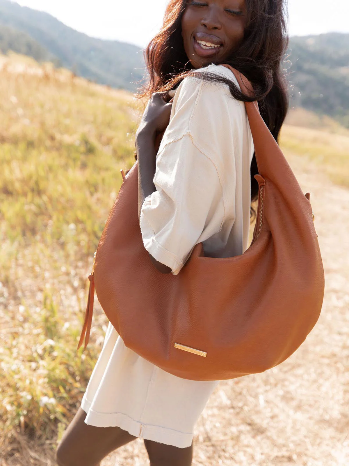 Hold All Hobo Cognac - Image 3