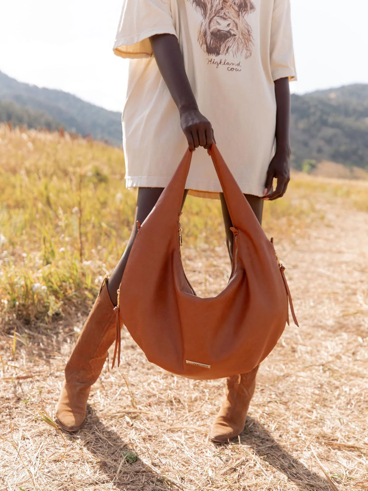 Hold All Hobo Cognac - Image 4