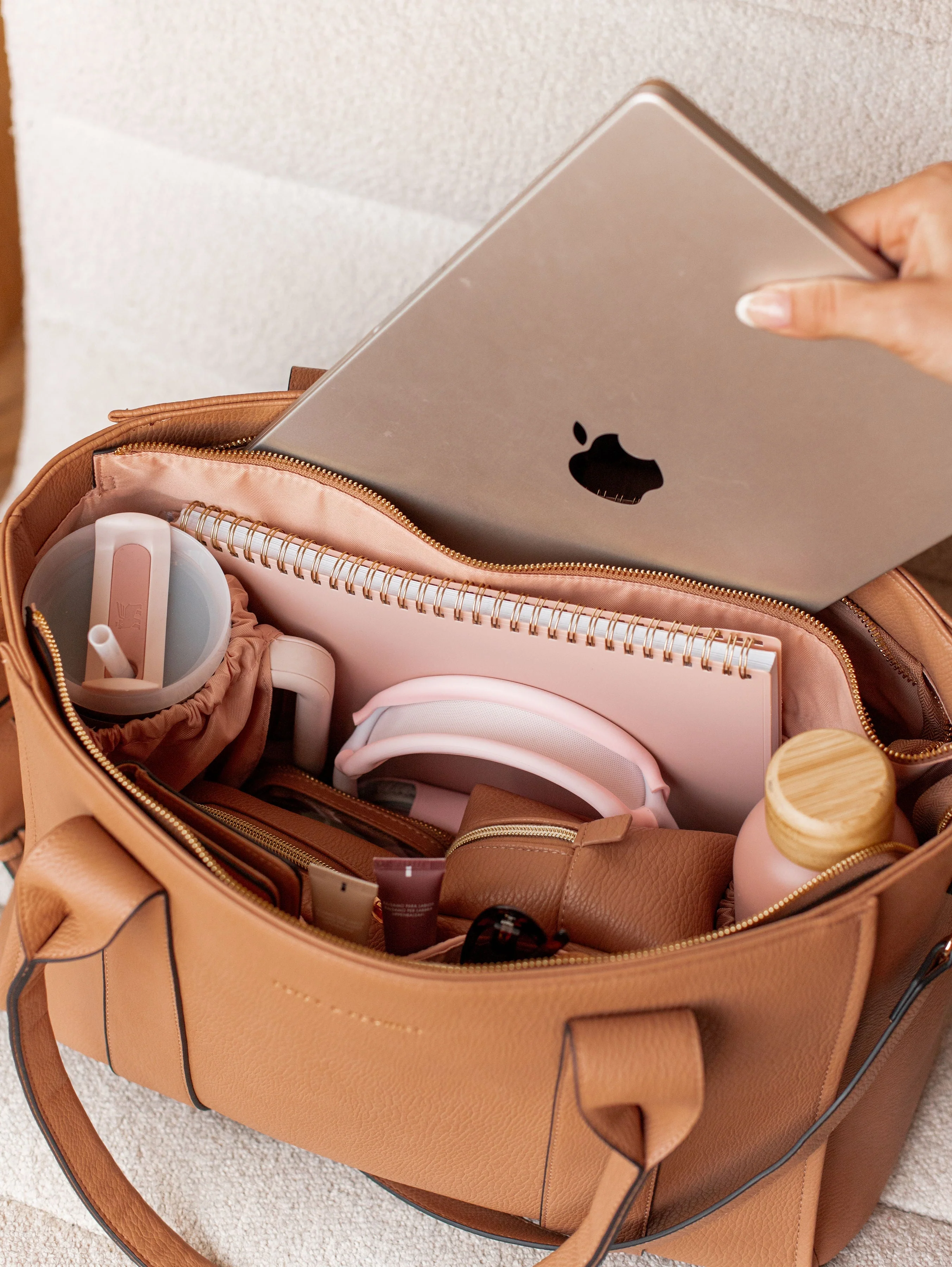 Multitasker Mocha Mousse - Image 10