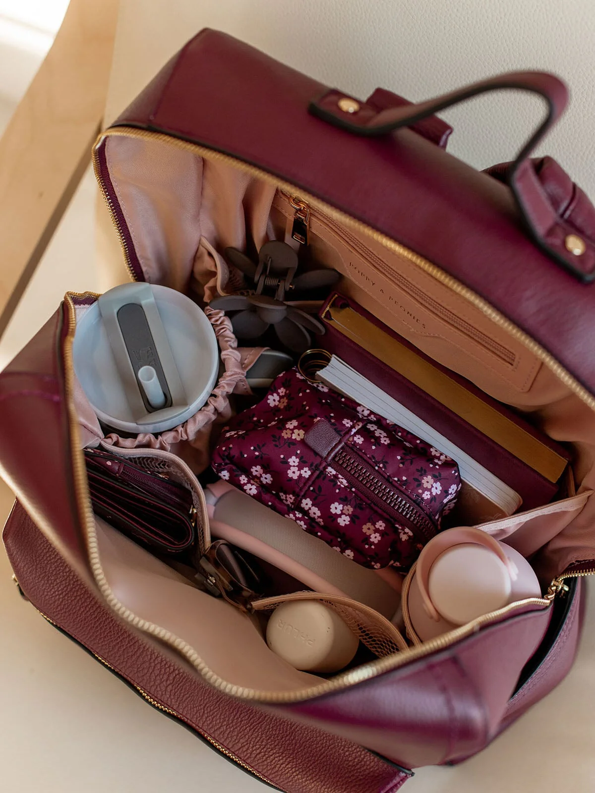 Nomad Backpack Berry - Image 3