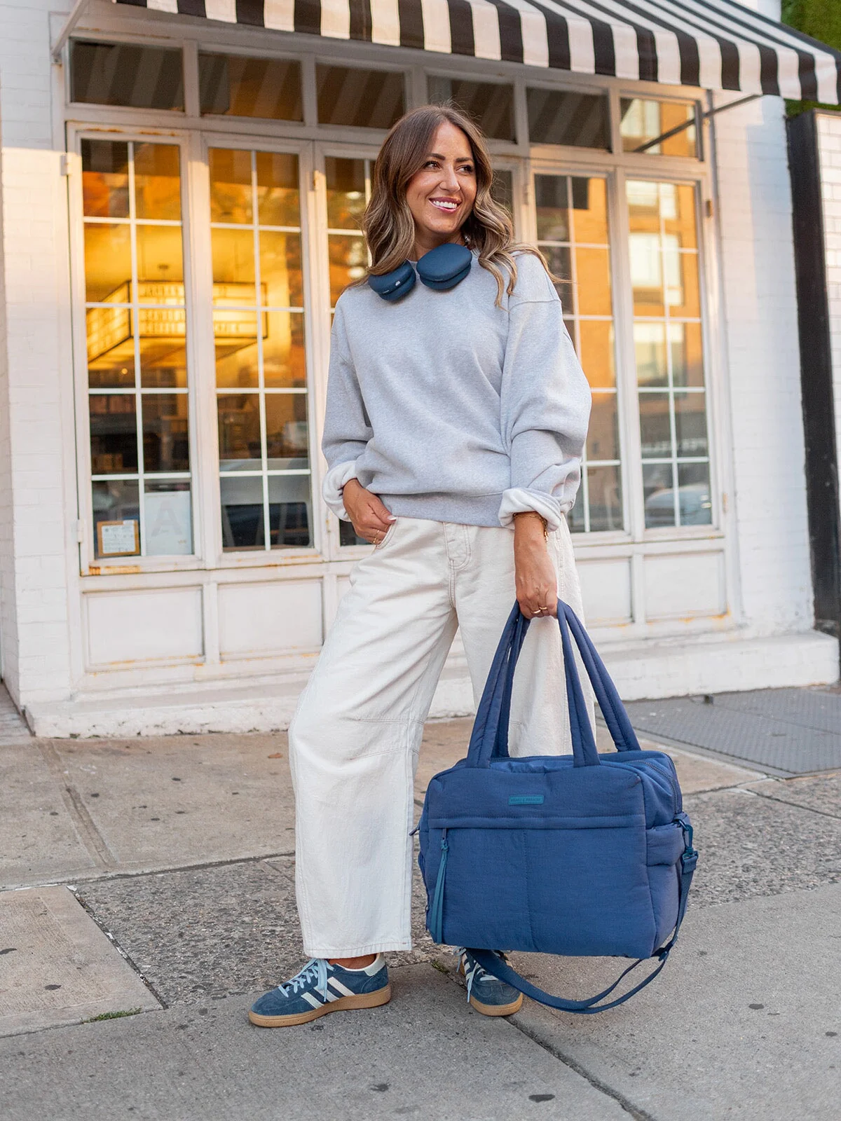 Off Duty Tote Blue - Image 7