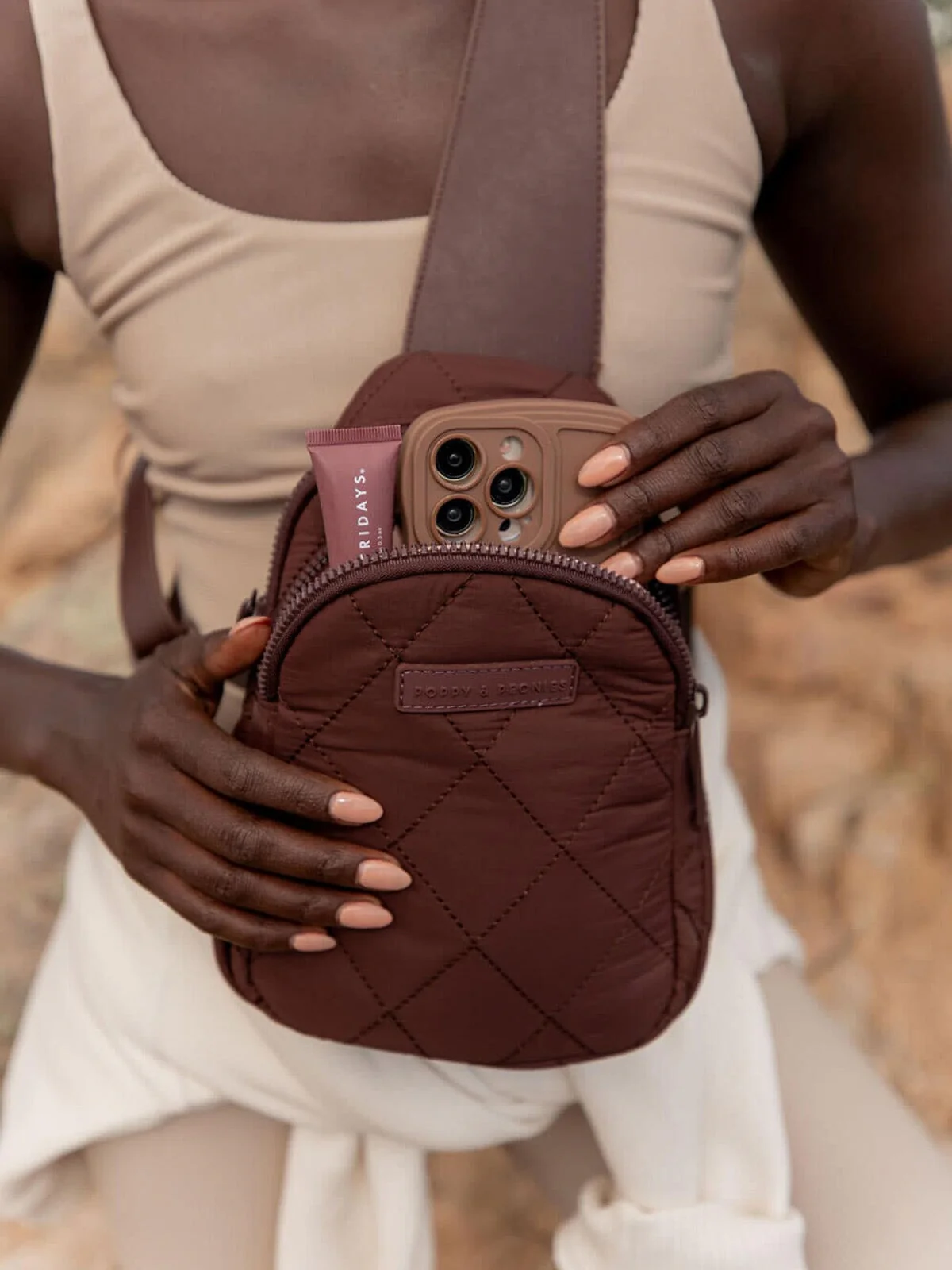 The Quilted Roamer espresso - Image 6