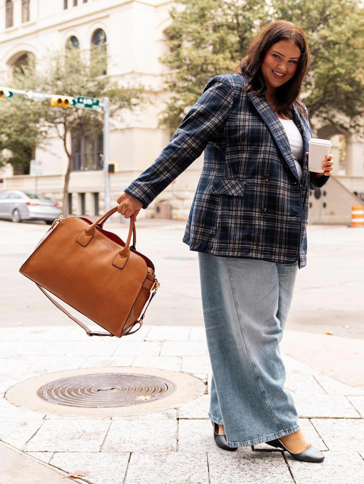Uptown Tote Cognac - Image 4